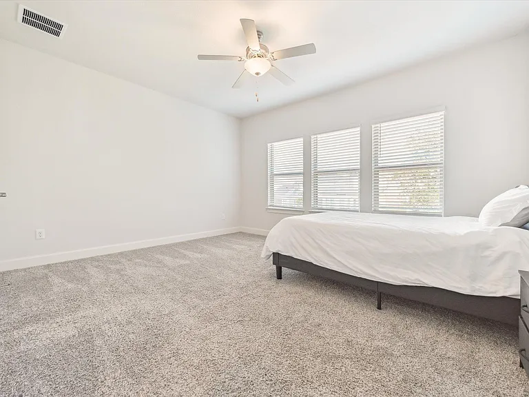 806 Dayton Dr — Photo 16