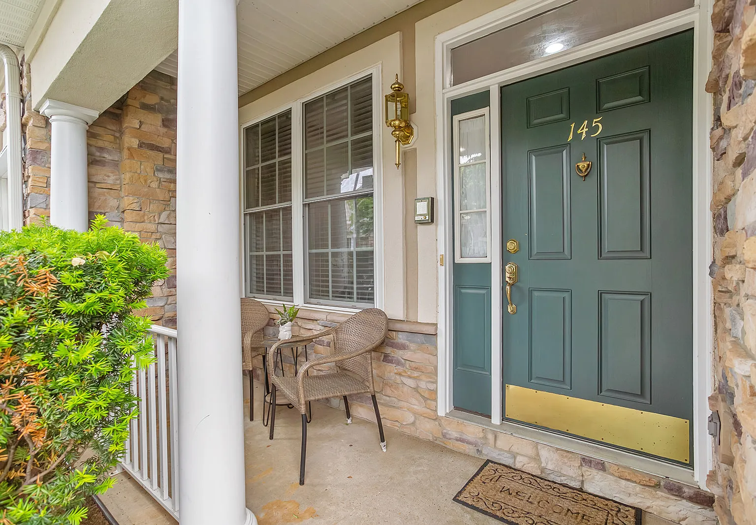 3 bed, 2.5 bath, 2146 sqft, $4,000 — Photo 3