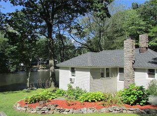 91 Circle Dr, Stratford, CT 06614