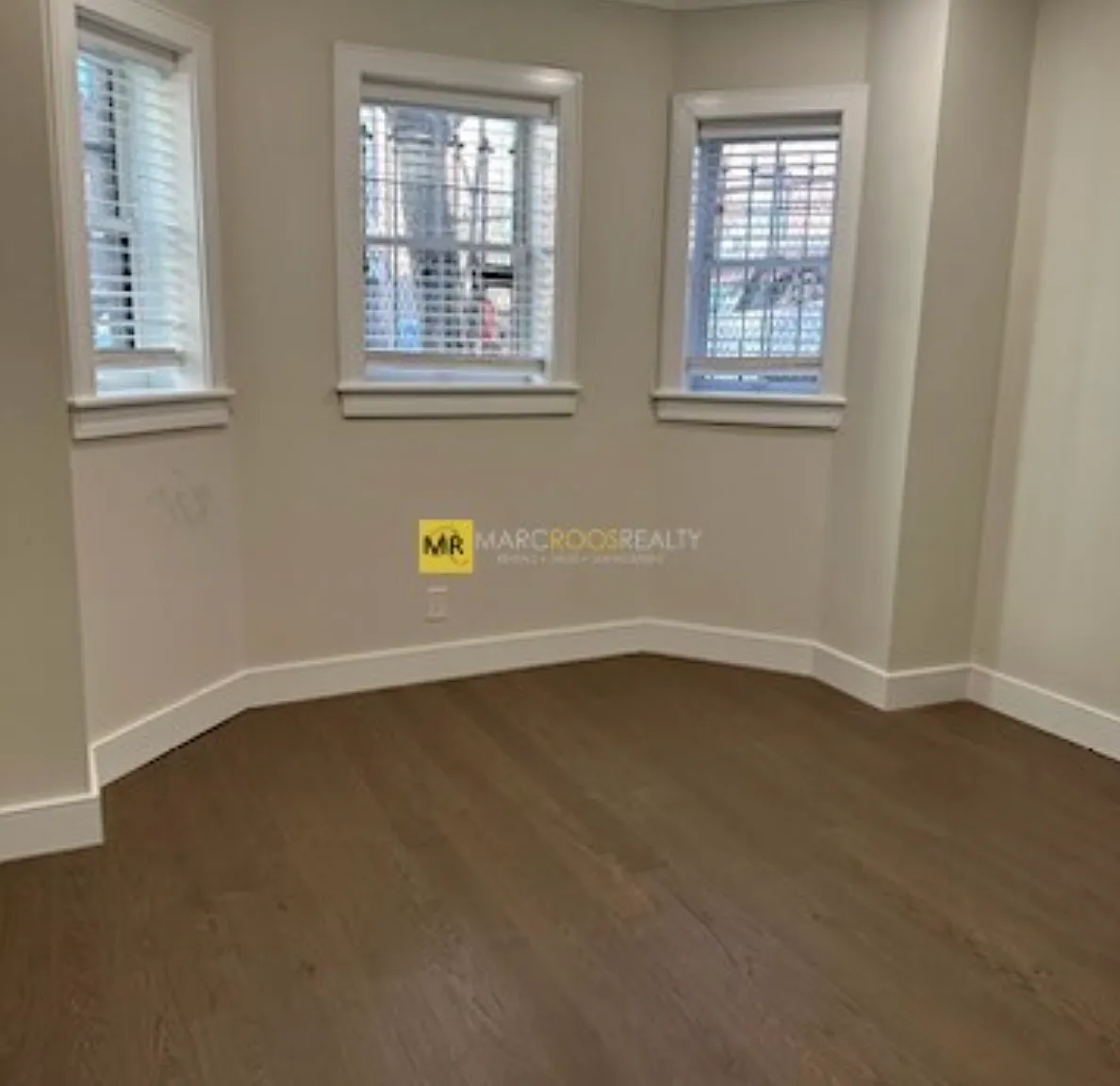 2 bed, 695 sqft, $3,700 — Photo 4