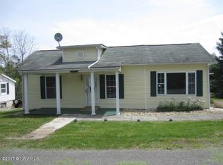 622 Ridge Ave, Pulaski, VA 24301