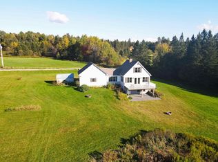 1113 Stearns Brook Rd, Derby Line, VT 05830
