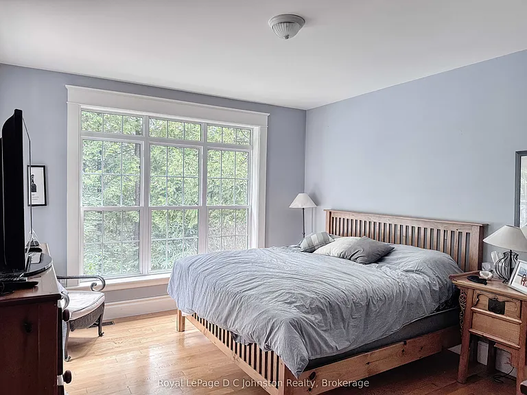 207 Beacon Ln — Photo 12