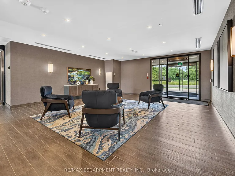 460 Dundas St E #522 — Photo 12