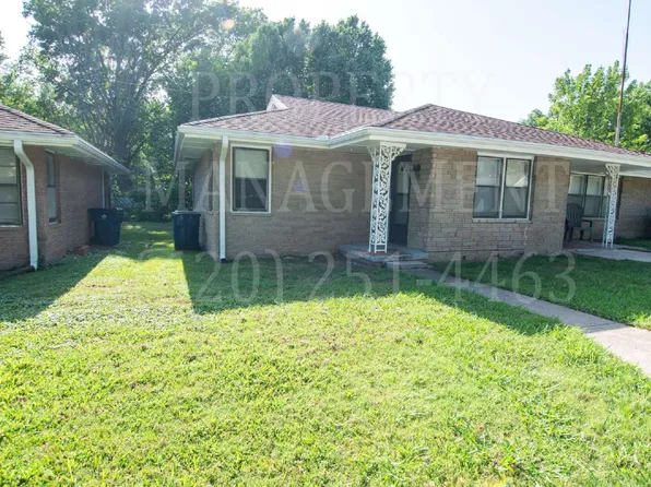704 Cline Rd, Coffeyville, KS 67337