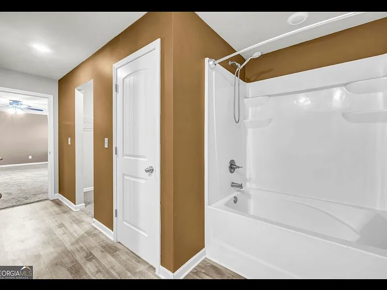 205 Twin Lakes Dr — Photo 15