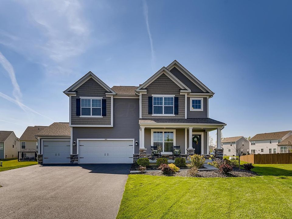 1st image of Carnaval Creek Dr