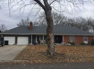 8127 Willow Way, Raytown, MO 64138