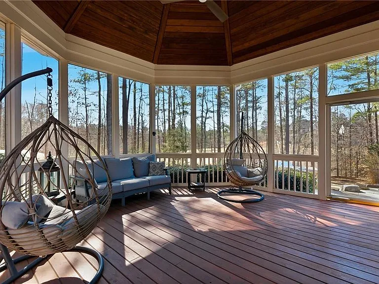 6335 Howell Cobb Ct — Photo 17