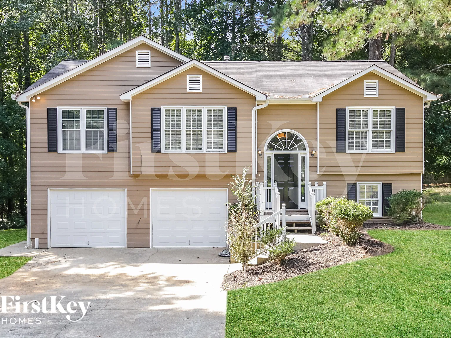 3 bed, 2.0 bath, 1333 sqft, $1,955 — Photo 1