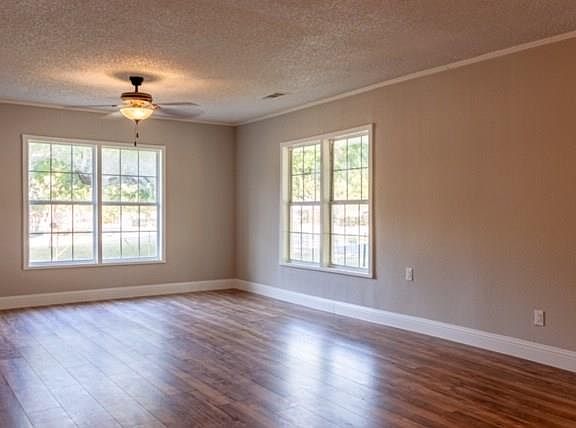 4th image of 113 S Ferris St
