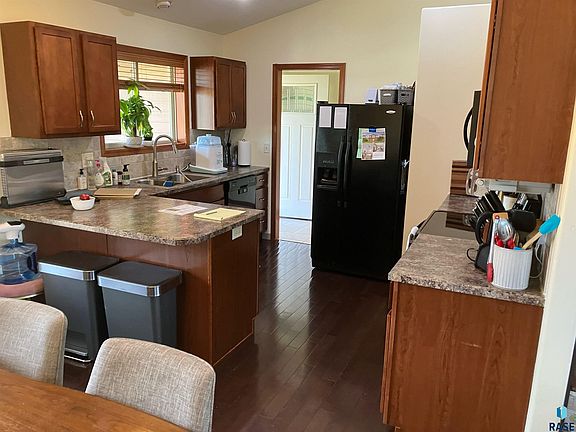 4th image of 5301 S Solono Ave