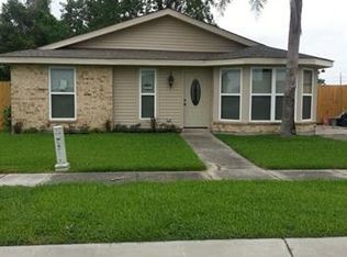 3104 Gallo Dr, Chalmette, LA 70043