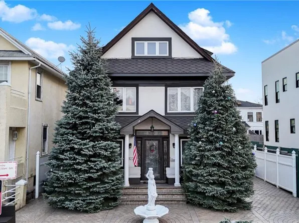 3822 Cypress Ave, Brooklyn, NY 11224