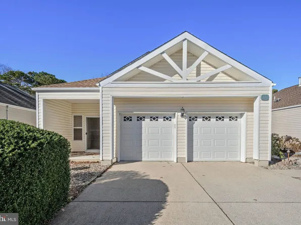 120 Longwood Dr, Manahawkin, NJ 08050