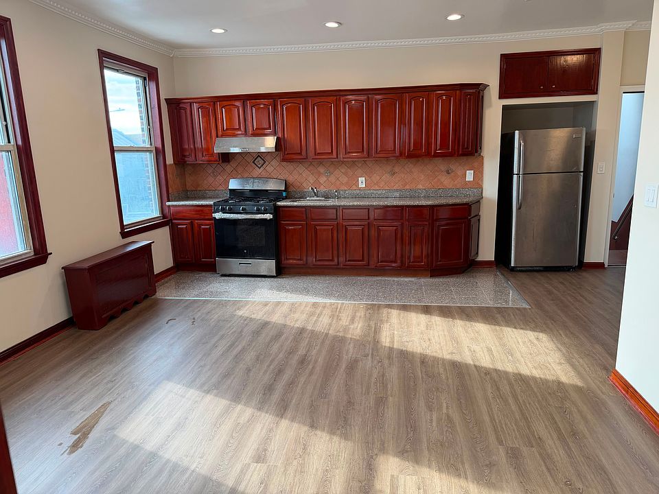 1st image of 111-03 Rockaway Blvd #2F