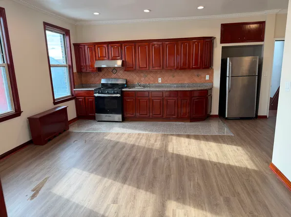 111-03 Rockaway Blvd #2F, South Ozone Park, NY 11420