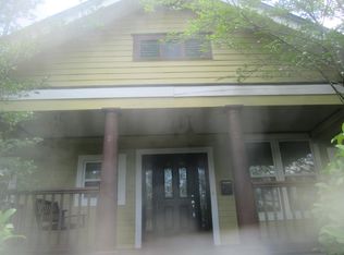 1 E Victory Dr, Savannah, GA 31405