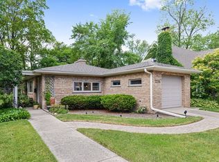 2754 Hurd Ave, Evanston, IL 60201