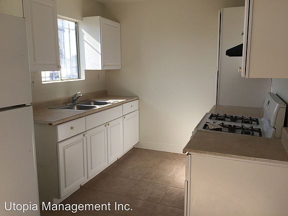 3rd image of 1407-11 E 7th St