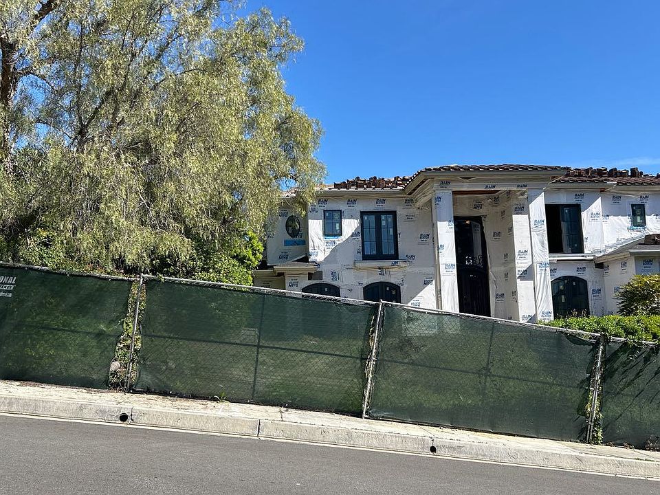 1st image of 27521 Silver Creek Dr