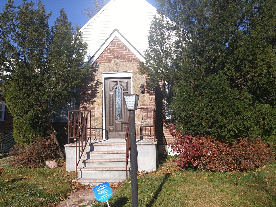 1st image of 23105 131st Ave