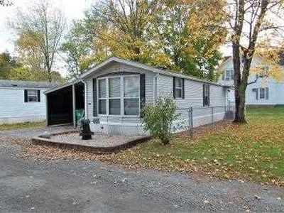 3 Memory Ln, Hopewell Junction, NY, 12533