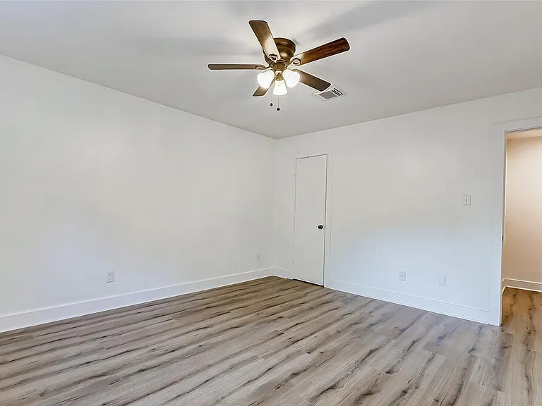 21892 Silver Oak Ct — Photo 42