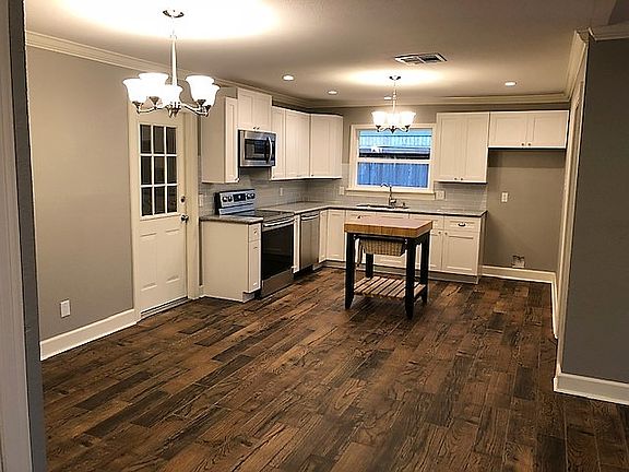 5th image of 2531 Little John Ln