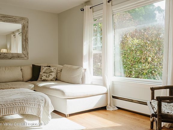 4th image of 61 Primrose Hill Road