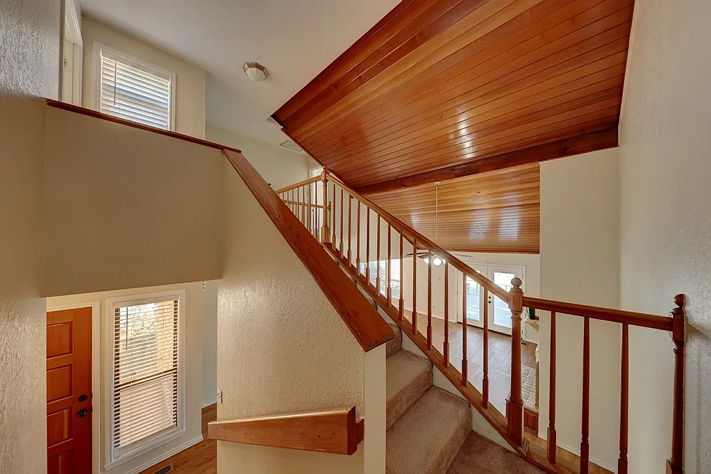 2 bed, 3.0 bath, 1590 sqft, $1,875 — Photo 3