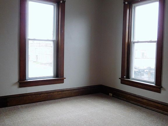 4th image of 79 W Church St