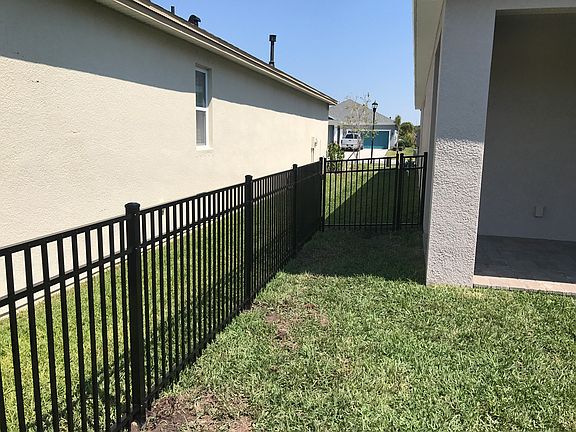 5th image of 7017 Old Benton Dr