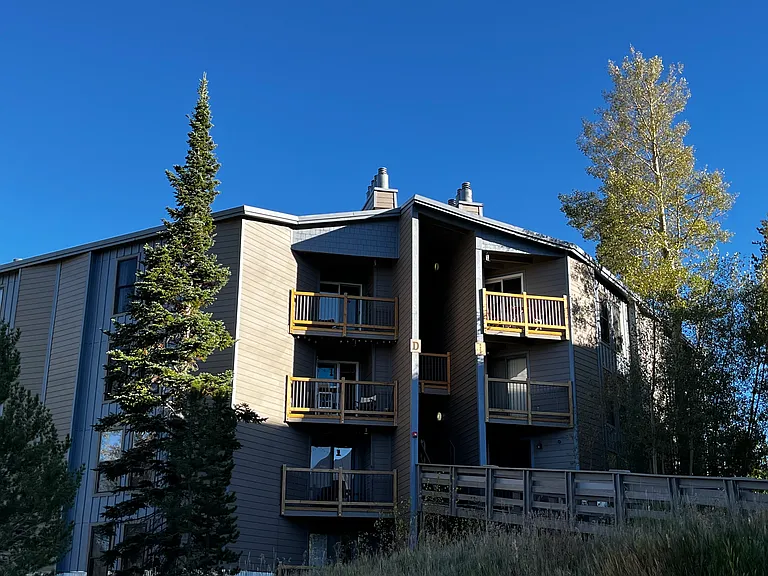 2400 Lodge Pole Cir — Photo 15