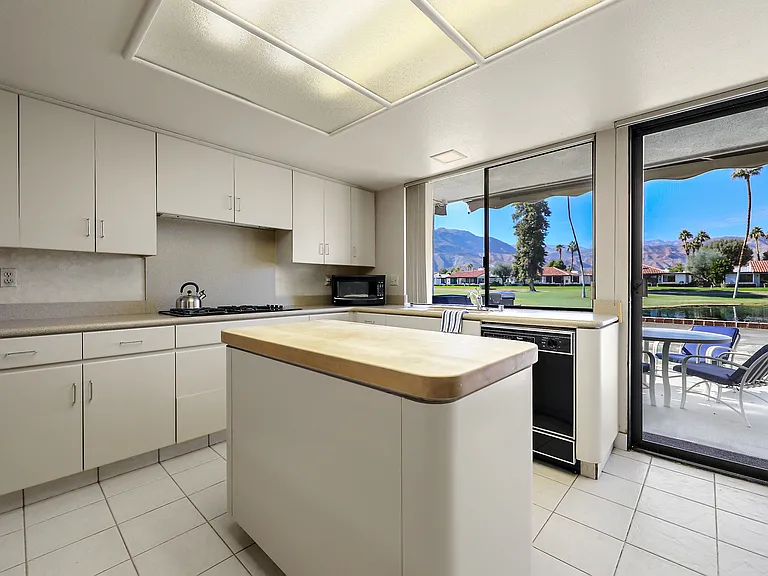 11 Ronda Dr — Photo 14