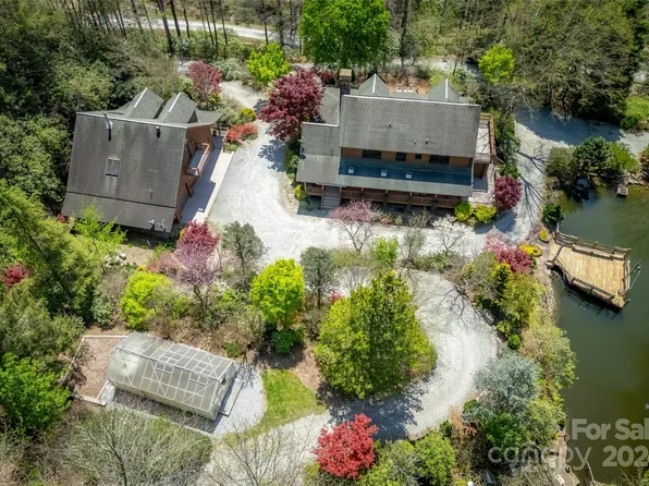 3939 Pickens Hwy, Rosman, NC 28772