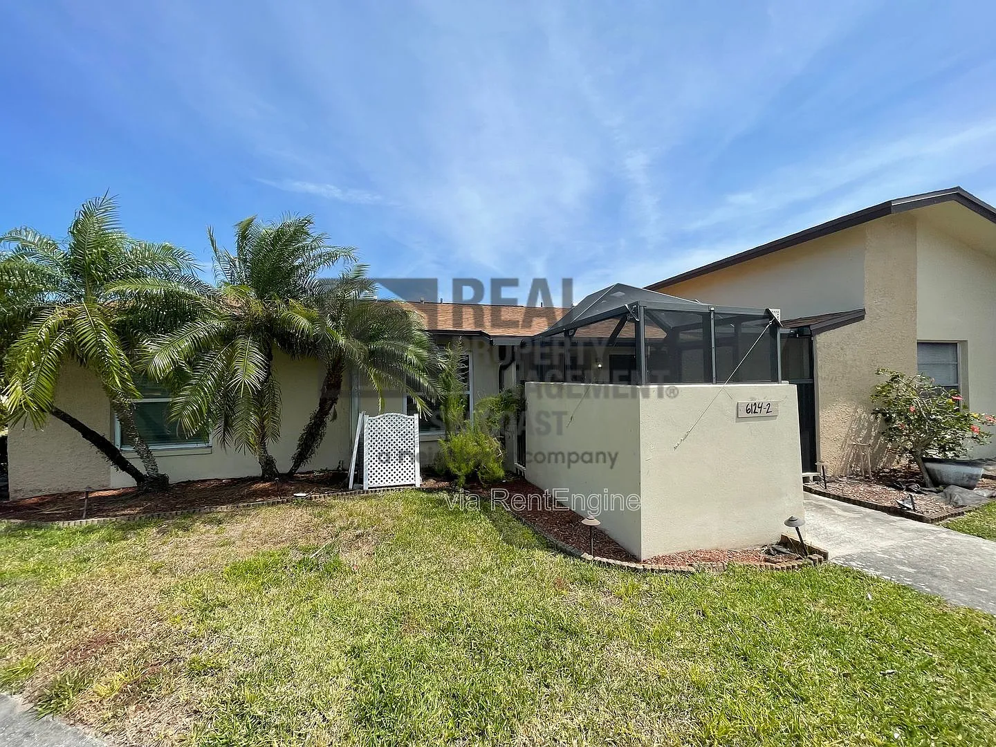 3 bed, 1.0 bath, 897 sqft, $1,400 — Photo 2