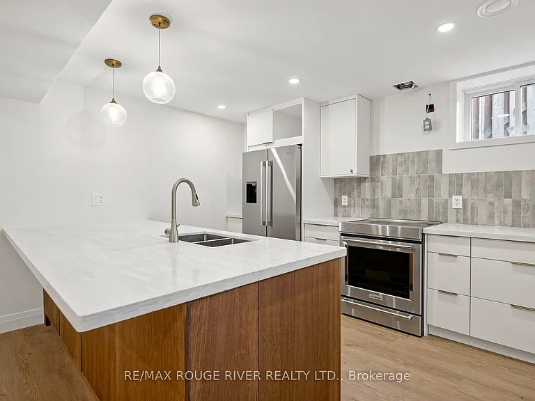 344 Centennial Rd #BASEMENT — Photo 8