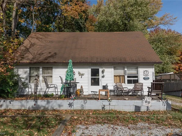 6671 Lake Rd, Madison, OH 44057