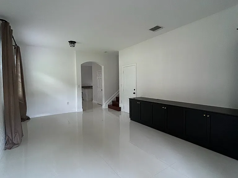 12885 SW 134th St — Photo 3