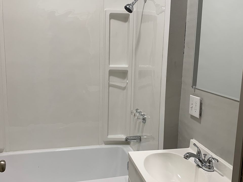 2nd image of 602 Hutchins Ave #D