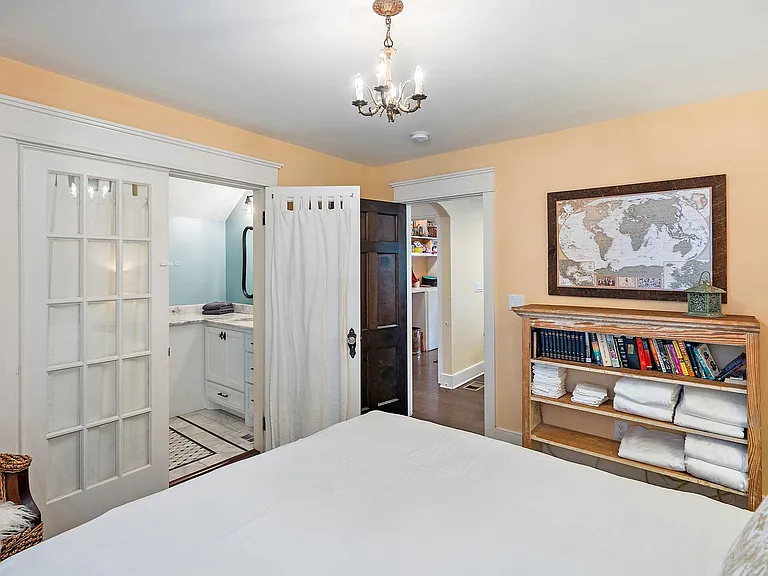 1407 Holly St — Photo 27