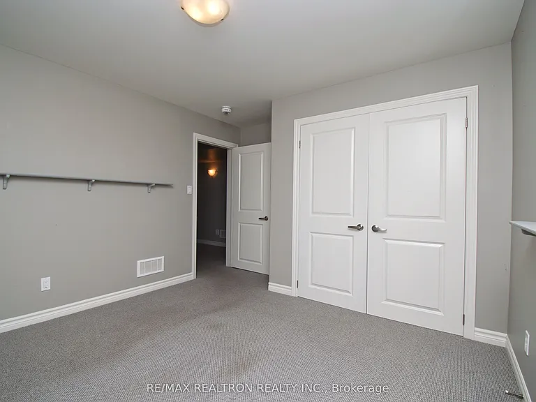 35 Cobblestone St — Photo 27