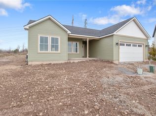 1963 N Ridge Dr, Chittenango, NY