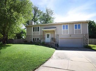 9221 W Westlawn Ct, Wichita, KS 67212