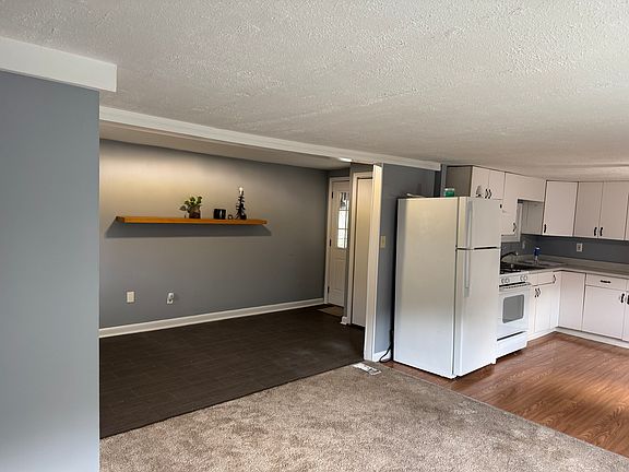 4th image of 11 Bradroy Ct #2