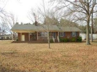 1212 W Acres Ln, Greenville, NC 27834