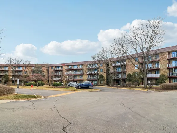 5450 Astor Ln APT 104, Rolling Meadows, IL 60008
