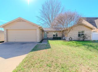 805 Panama Ct, Granbury, TX 76048