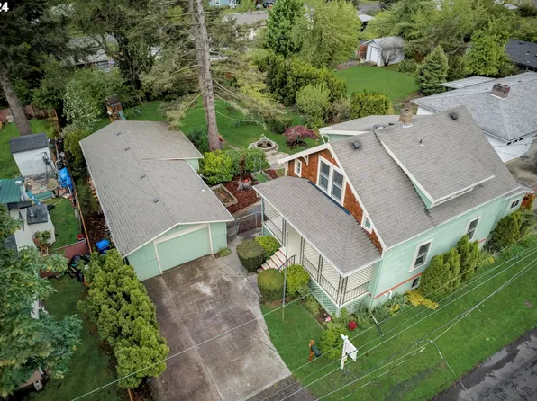 8711 NE Brazee St, Portland, OR 97220